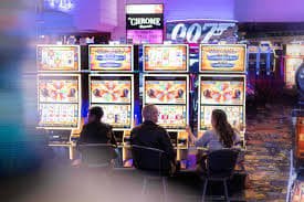 l7mm မိုဘိုင်းအက်ပ် Live Casino နှင့် Slots Myanmar ကစားသမားများ